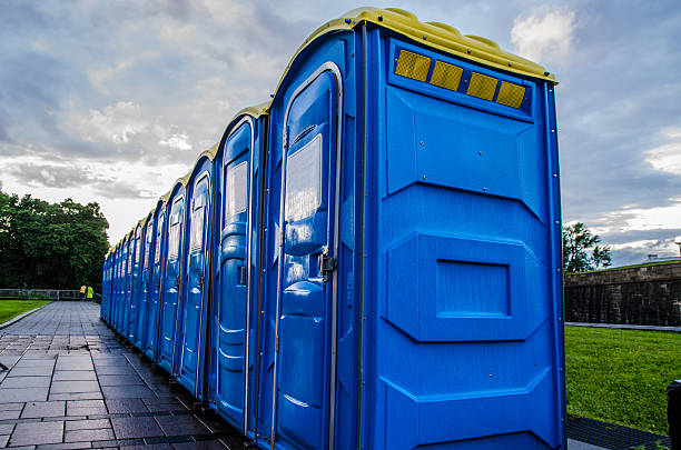 Best Construction site porta potty rental  in Collinsvle, IL